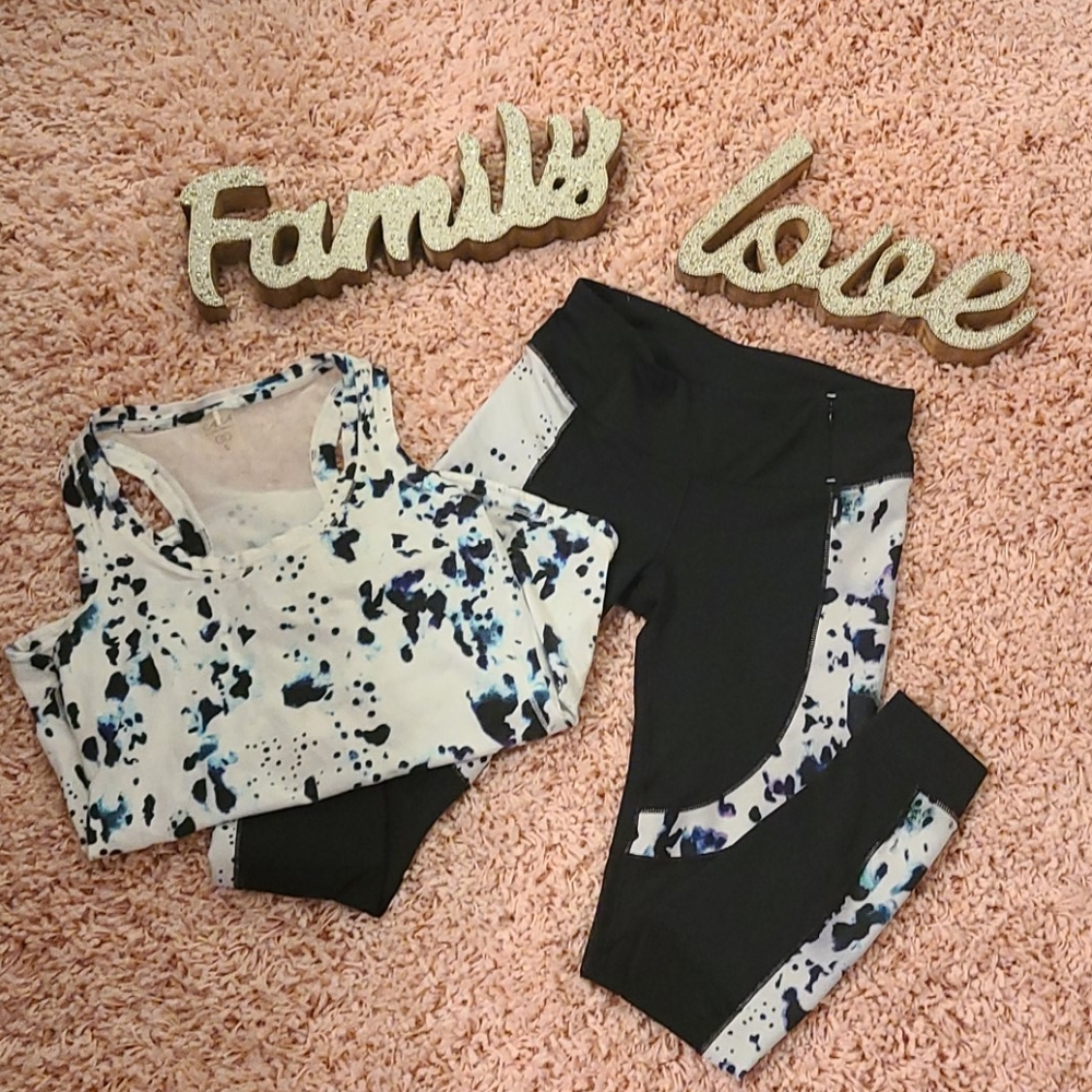 Calia tank top and matching leggings.